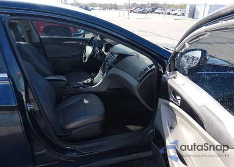 2014 Hyundai Sonata Se z USA, uszkodzony, nr VIN 5NPEC4AC1EH820787